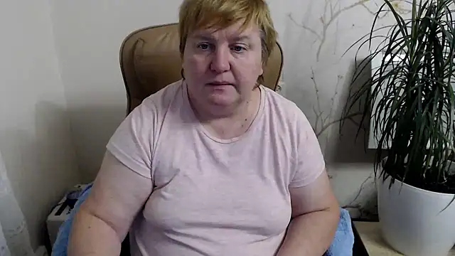 Snapshot of Limonka-Fire chatting on December 7, 2024, 2:57 pm Limonka-Fire online show from December 7, 2024, 2:57 pm