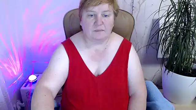 Snapshot of Limonka-Fire chatting on December 7, 2024, 8:49 pm Limonka-Fire online show from December 7, 2024, 8:49 pm