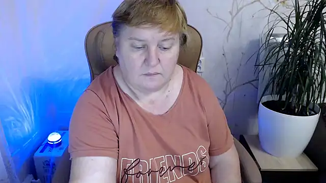 Snapshot of Limonka-Fire chatting on December 8, 2024, 5:33 pm Limonka-Fire online show from December 8, 2024, 5:33 pm