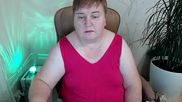 Snapshot of Limonka-Fire chatting on December 13, 2024, 7:10 pm Limonka-Fire online show from December 13, 2024, 7:10 pm