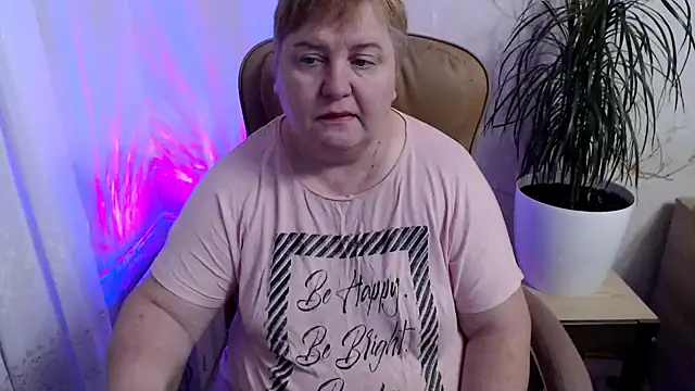 Snapshot of Limonka-Fire chatting on December 22, 2024, 5:53 pm Limonka-Fire online show from December 22, 2024, 5:53 pm