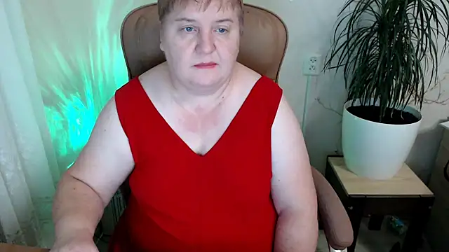 Snapshot of Limonka-Fire chatting on December 24, 2024, 7:33 pm Limonka-Fire online show from December 24, 2024, 7:33 pm