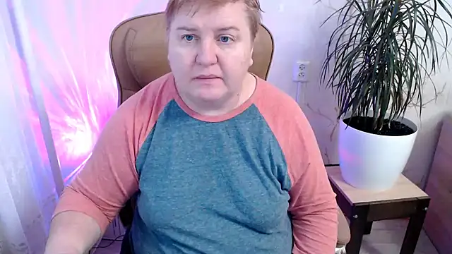 Snapshot of Limonka-Fire chatting on December 30, 2024, 7:48 am Limonka-Fire online show from December 30, 2024, 7:48 am