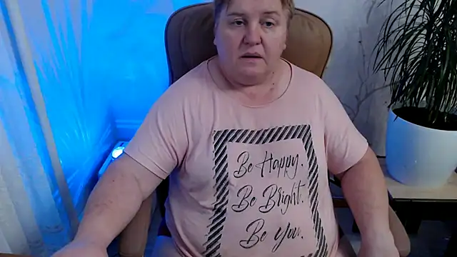 Snapshot of Limonka-Fire chatting on January 4, 2025, 11:54 am Limonka-Fire online show from January 4, 2025, 11:54 am