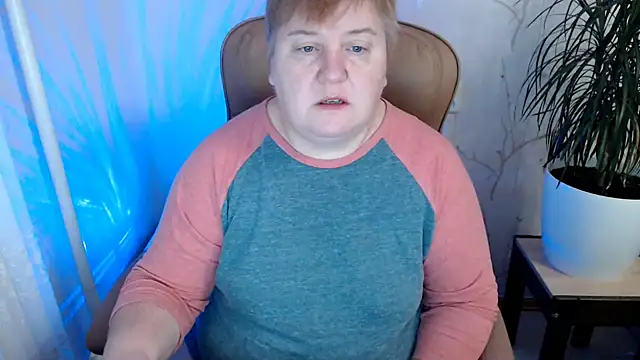 Snapshot of Limonka-Fire chatting on January 5, 2025, 9:37 am Limonka-Fire online show from January 5, 2025, 9:37 am