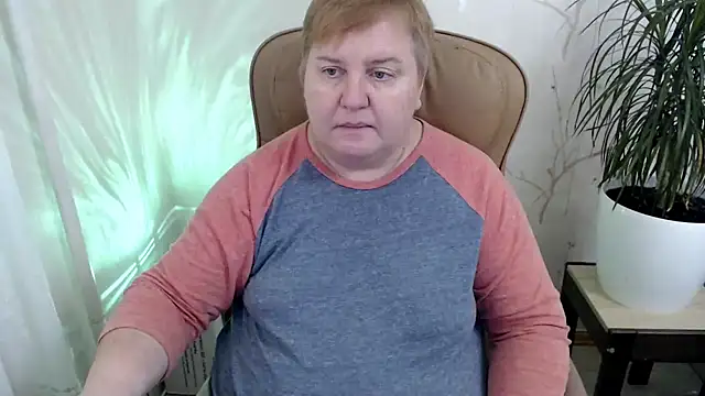 Snapshot of Limonka-Fire chatting on January 5, 2025, 1:15 pm Limonka-Fire online show from January 5, 2025, 1:15 pm