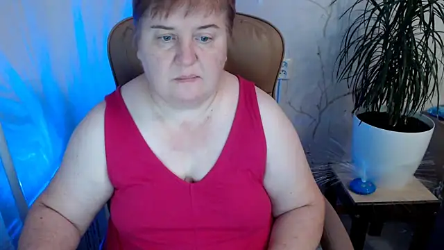 Snapshot of Limonka-Fire chatting on January 8, 2025, 7:24 pm Limonka-Fire online show from January 8, 2025, 7:24 pm