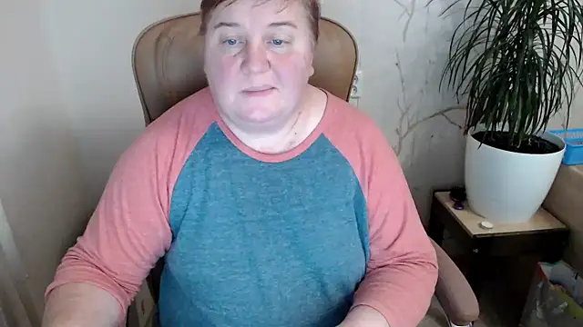 Snapshot of Limonka-Fire chatting on January 17, 2025, 4:47 pm Limonka-Fire online show from January 17, 2025, 4:47 pm