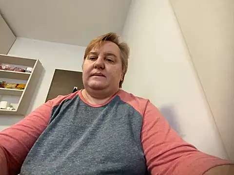 Snapshot of Limonka-Fire chatting on February 12, 2025, 1:16 pm Limonka-Fire online show from February 12, 2025, 1:16 pm