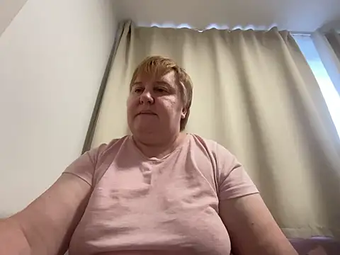 Snapshot of Limonka-Fire chatting on February 16, 2025, 2:10 pm Limonka-Fire online show from February 16, 2025, 2:10 pm