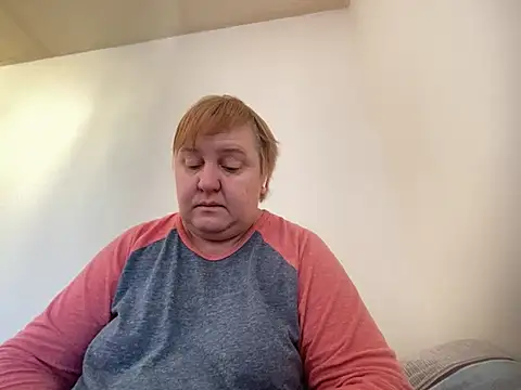 Snapshot of Limonka-Fire chatting on February 19, 2025, 7:50 am Limonka-Fire online show from February 19, 2025, 7:50 am