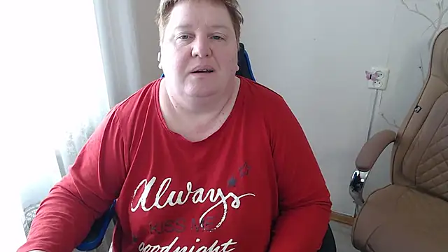 Snapshot of Limonka-Fire chatting on April 21, 2026, 7:58 am Limonka-Fire online show from April 21, 2026, 7:58 am