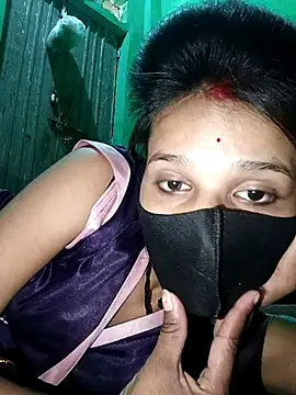 Hoty girl 143 online show from December 1, 2025, 4:28 am