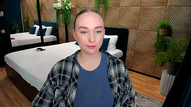 TrueReincarnation online show from October 3, 2025, 10:45 am