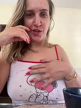 Snapshot of Bia_sexynovaes chatting on March 19, 2026, 1:26 pm Bia sexynovaes online show from March 19, 2026, 1:26 pm