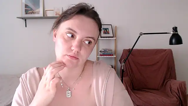 Lella Ryann  online show from July 19, 2026, 11:47 am