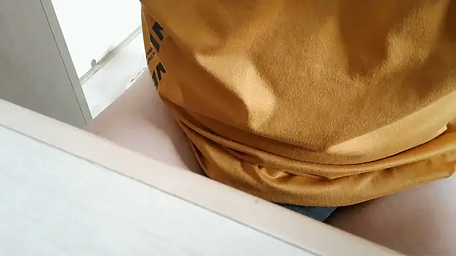 Snapshot of XiaoGuoGuo284512 chatting on October 13, 2025, 6:57 am XiaoGuoGuo284512 online show from October 13, 2025, 6:57 am