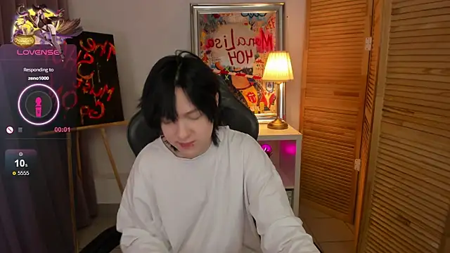 fiamoory online show from February 3, 2025, 7:40 am