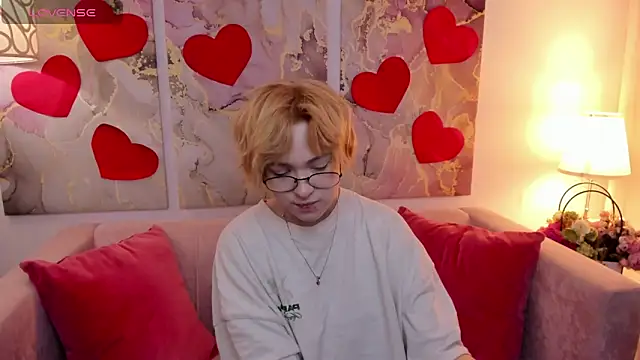 fiamoory online show from February 25, 2025, 1:41 am