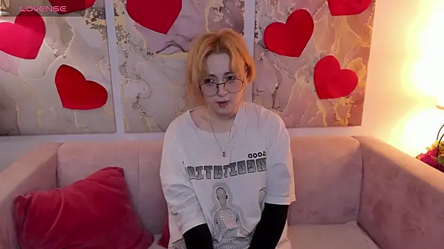 fiamoory online show from February 26, 2025, 1:11 am