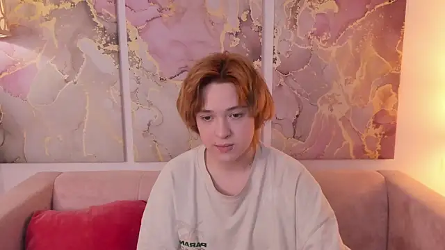 fiamoory online show from March 17, 2025, 4:19 am