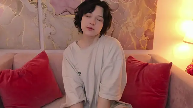 fiamoory online show from March 22, 2025, 1:22 am