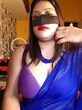 Radhikadavi879 online show from January 14, 2026, 5:13 am