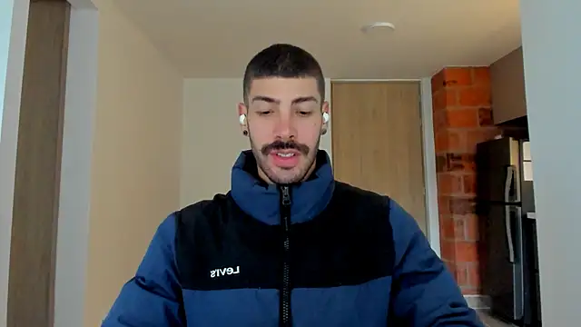 Guyinthemountain online show from December 23, 2024, 11:25 am