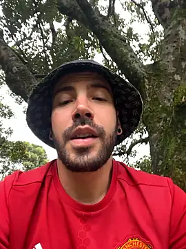 Guyinthemountain online show from September 18, 2025, 9:28 pm