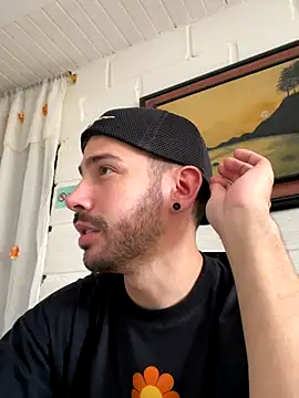 Guyinthemountain online show from October 20, 2025, 8:31 pm