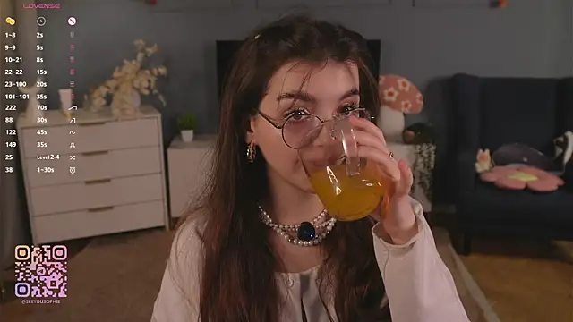 FlairEdgin online show from November 24, 2025, 7:13 pm