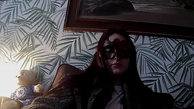 LexiSnowUK online show from April 27, 2026, 8:34 am