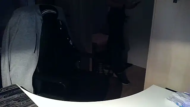 Snapshot of masc_mason chatting on February 7, 2025, 10:52 pm masc mason online show from February 7, 2025, 10:52 pm