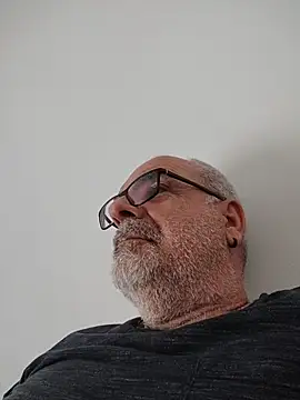 Satiro Sevilla online show from May 15, 2026, 4:25 pm