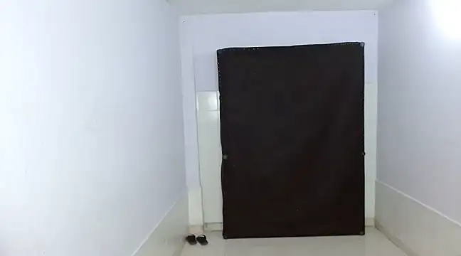 Snapshot of latino_hotxxx chatting on December 7, 2024, 4:42 am latino hotxxx online show from December 7, 2024, 4:42 am