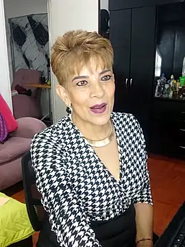 Angelina Stone 65 online show from April 17, 2026, 7:06 pm