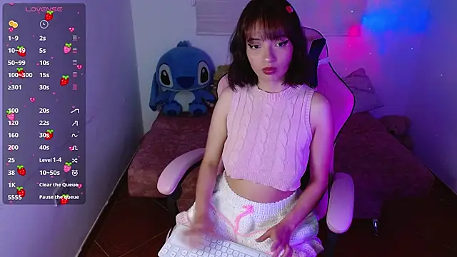 evie cloud online show from February 14, 2025, 1:02 am