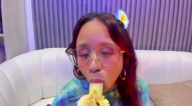 MelanieRoah online show from March 15, 2025, 10:44 pm