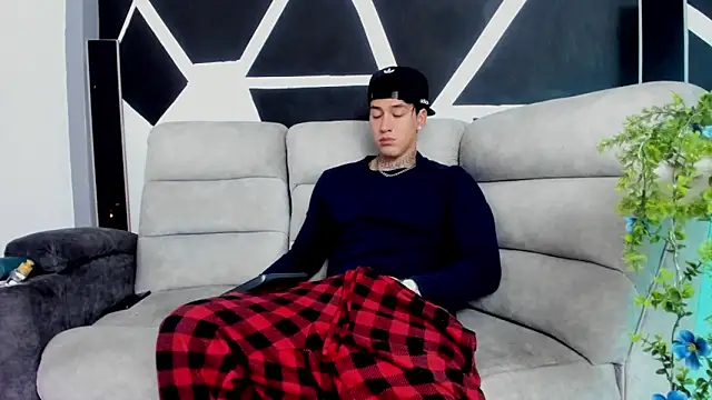 JUSTIN FULLER1 online show from November 9, 2025, 7:01 pm