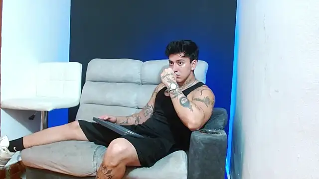 JUSTIN FULLER1 online show from March 25, 2026, 11:11 pm