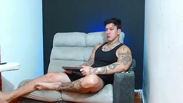 Snapshot of JUSTIN_FULLER1 chatting on July 4, 2026, 11:00 pm JUSTIN FULLER1 online show from July 4, 2026, 11:00 pm