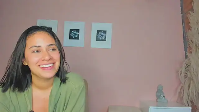 Snapshot of salavictoria chatting on January 3, 2025, 6:35 pm salavictoria online show from January 3, 2025, 6:35 pm