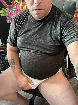 Snapshot of showoff79vers chatting on December 4, 2024, 4:49 pm showoff79vers online show from December 4, 2024, 4:49 pm