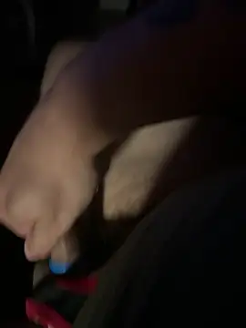 Snapshot of showoff79vers chatting on September 19, 2025, 2:02 am showoff79vers online show from September 19, 2025, 2:02 am