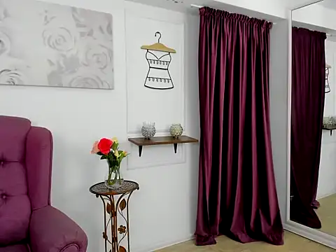 Snapshot of Queenrafaella chatting on October 8, 2025, 3:20 pm Queenrafaella online show from October 8, 2025, 3:20 pm