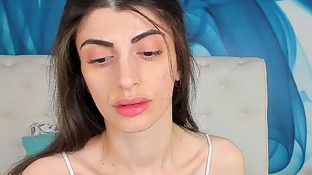 SkinnyDolly online show from May 3, 2026, 2:39 am