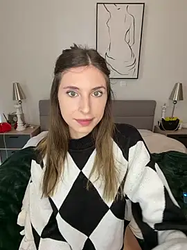 emma05 online show from May 5, 2026, 5:59 am