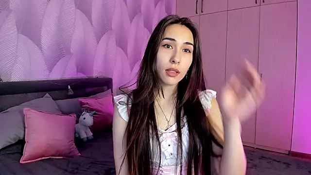 Bambiii bby online show from February 6, 2025, 2:11 am