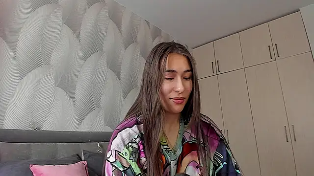 Bambiii bby online show from March 17, 2025, 5:23 am