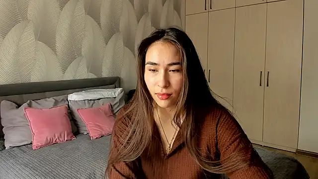 Bambiii bby online show from May 18, 2026, 3:35 am